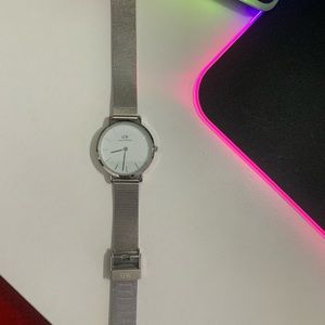 Daniel Wellington petite silver watch